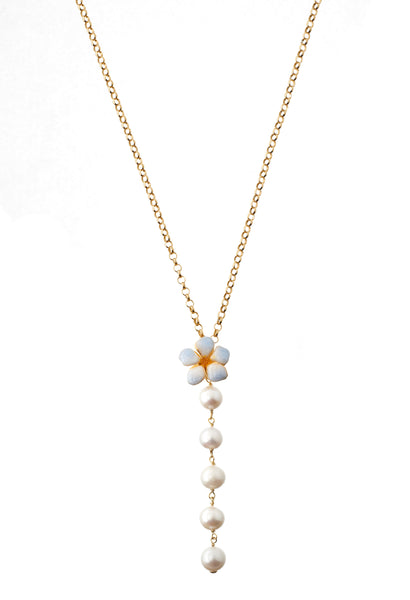 NECKLACE IN SILVER WITH PEARLS