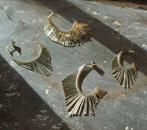 SINGLE EARRING SLIDE IN GOLD