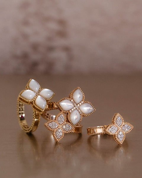 RING PRINCESS FLOWER IN GOLD WITH MOTHER-OF-PEARL AND DIAMONDS